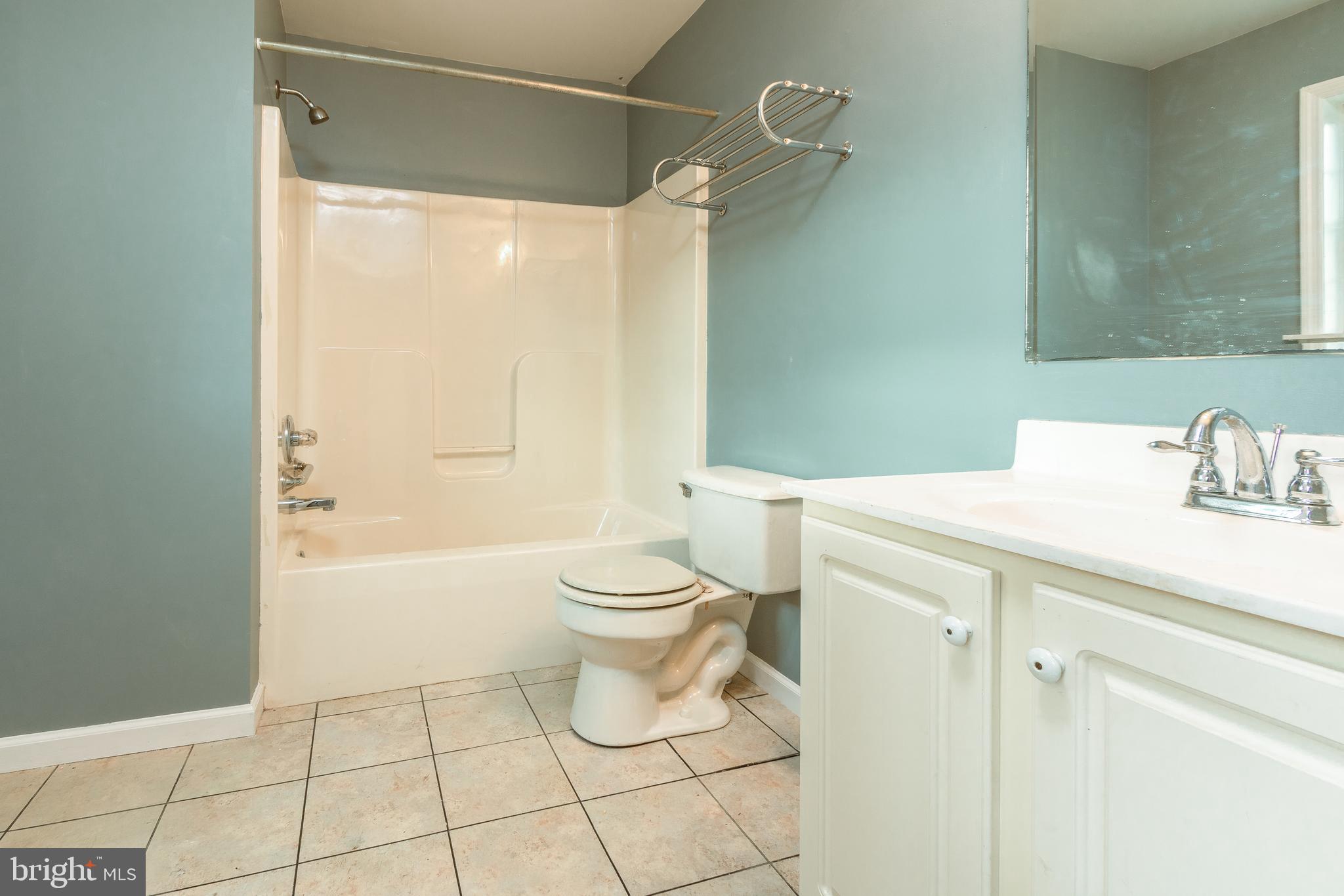 465 North Mill Road Kennett Square, PA 19348 - Photo 25 of 25 Hall Bath with Washer/Dryer hookup