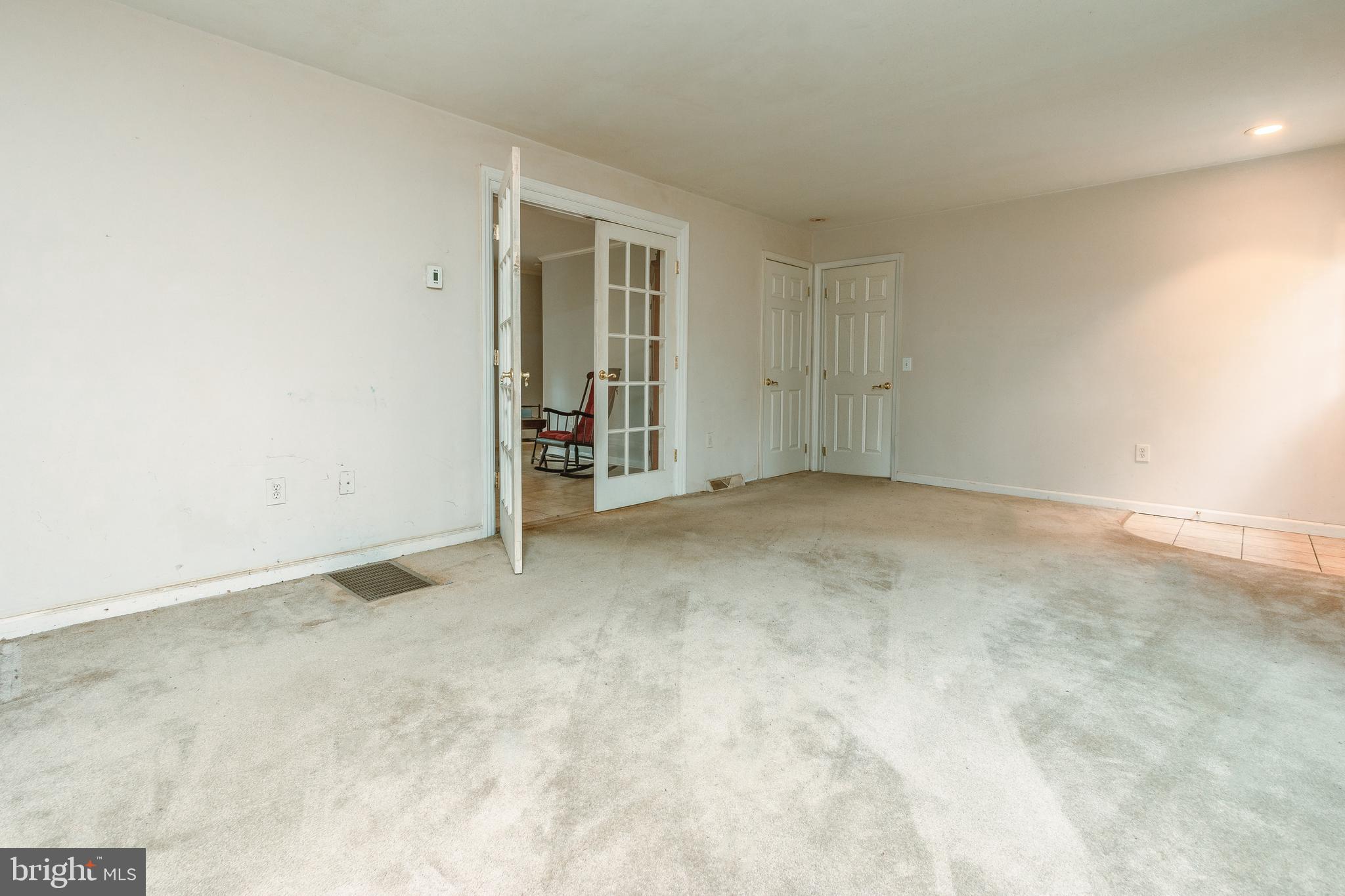 465 North Mill Road Kennett Square, PA 19348 - Photo 10 of 25 Living Room