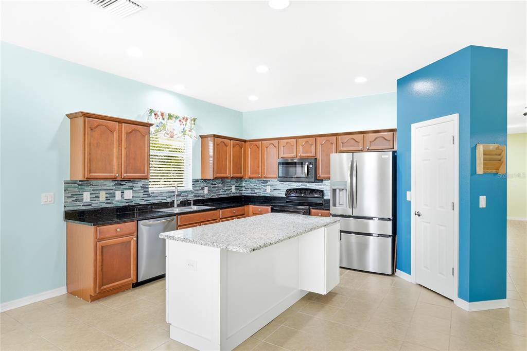 7817 112th Avenue East Parrish, FL 34219 - Photo 14 of 56