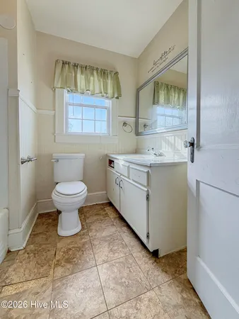 $200,000 | 2006 Highway 17, Merry Hill, NC 27957