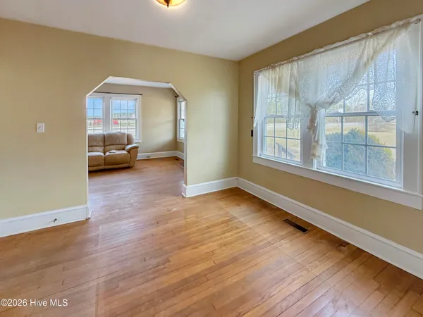 $200,000 | 2006 Highway 17, Merry Hill, NC 27957