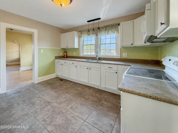 $200,000 | 2006 Highway 17, Merry Hill, NC 27957