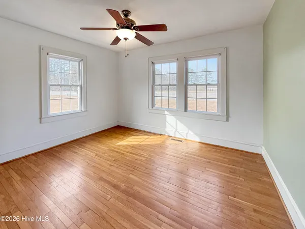 $200,000 | 2006 Highway 17, Merry Hill, NC 27957