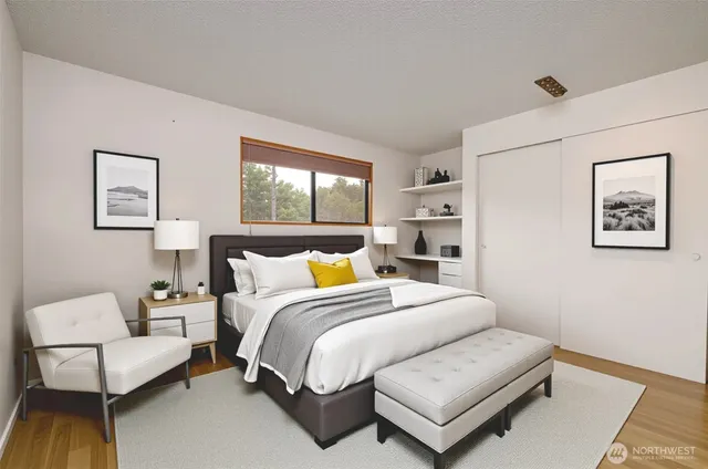 $950,000 | 4726 Picnic Point Road, Edmonds, WA 98026