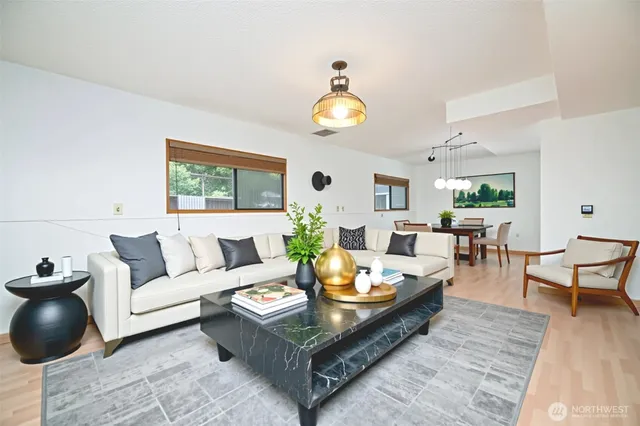 $950,000 | 4726 Picnic Point Road, Edmonds, WA 98026