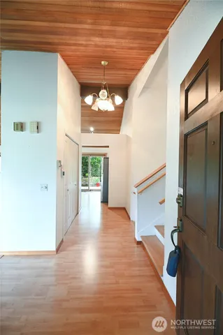 $950,000 | 4726 Picnic Point Road, Edmonds, WA 98026