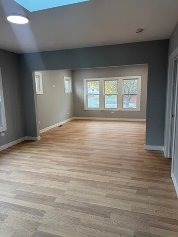 $270,000 | 17 South 21st Avenue, Maywood, IL 60153