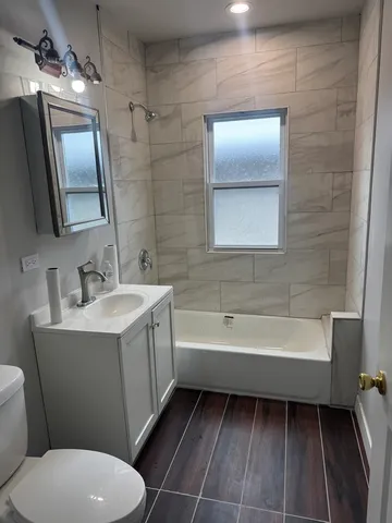 $270,000 | 17 South 21st Avenue, Maywood, IL 60153