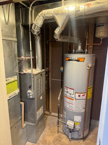 $270,000 | 17 South 21st Avenue, Maywood, IL 60153