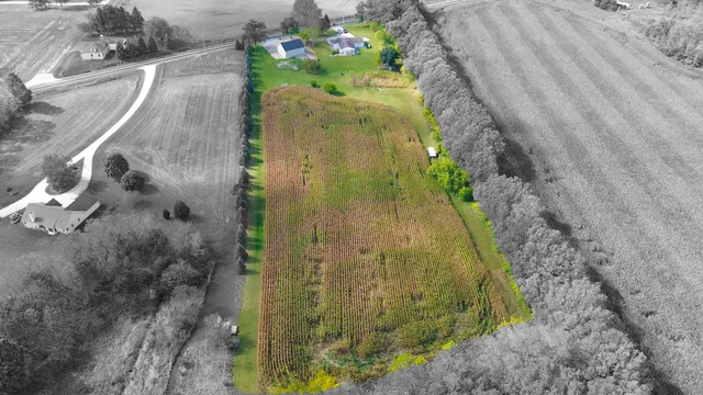 $474,900 | 3740 County Rd O, Saukville, WI 53080