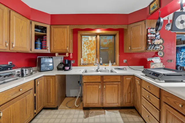 $474,900 | 3740 County Rd O, Saukville, WI 53080