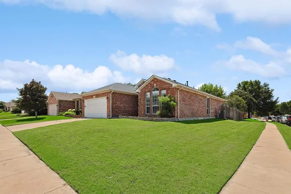 $2,500 | 4800 Valley Springs Trail, Fort Worth, TX 76244