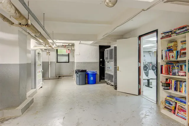 a view of a storage & utility room