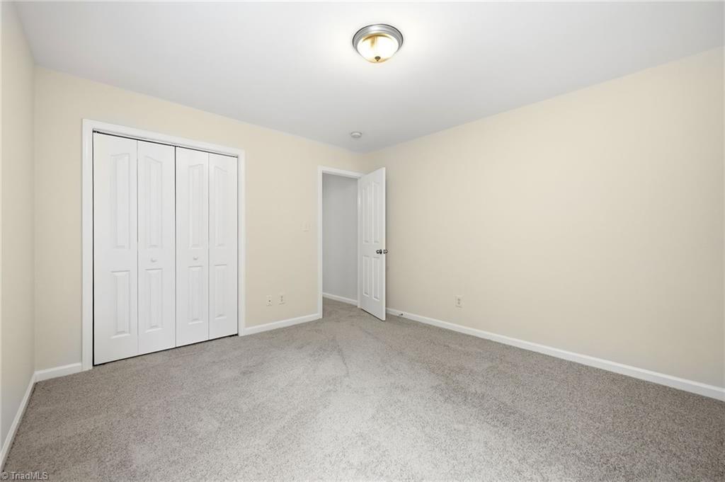 2211 Rindle Drive High Point, NC 27262 - Photo 21 of 25