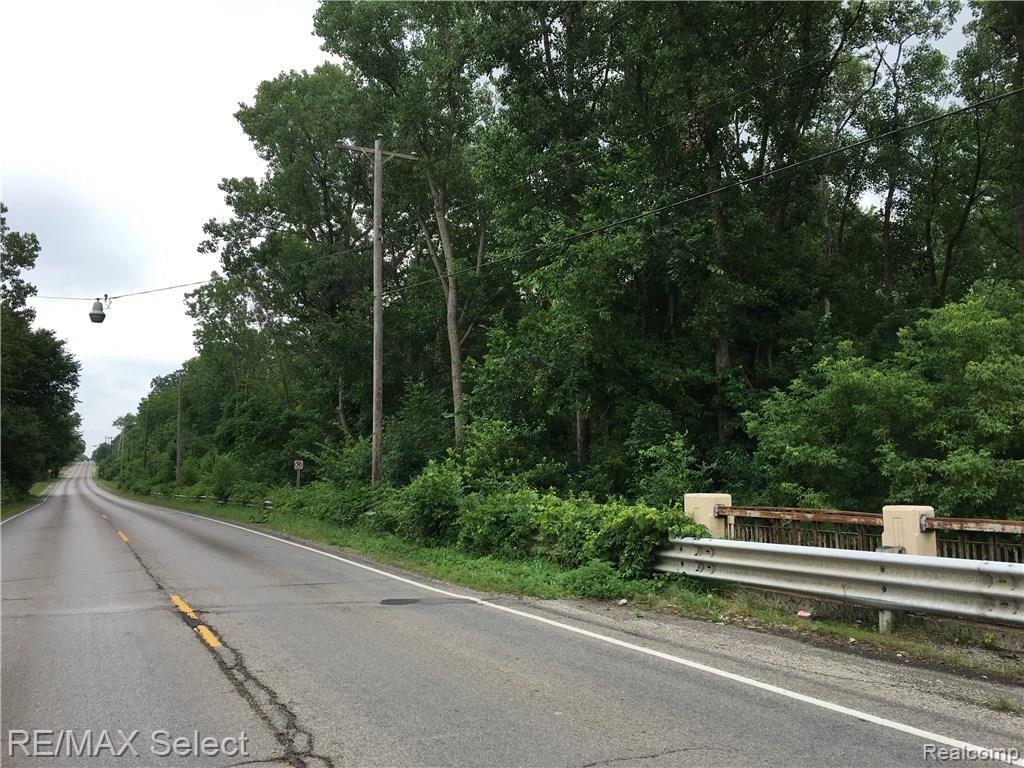 0 East Carpenter Road Flint, MI 48505 - Photo 2 of 5