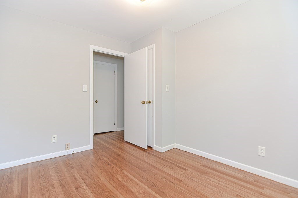 136 Marked Tree Road Holliston, MA 01746 - Photo 20 of 38 Gallery Image 20
