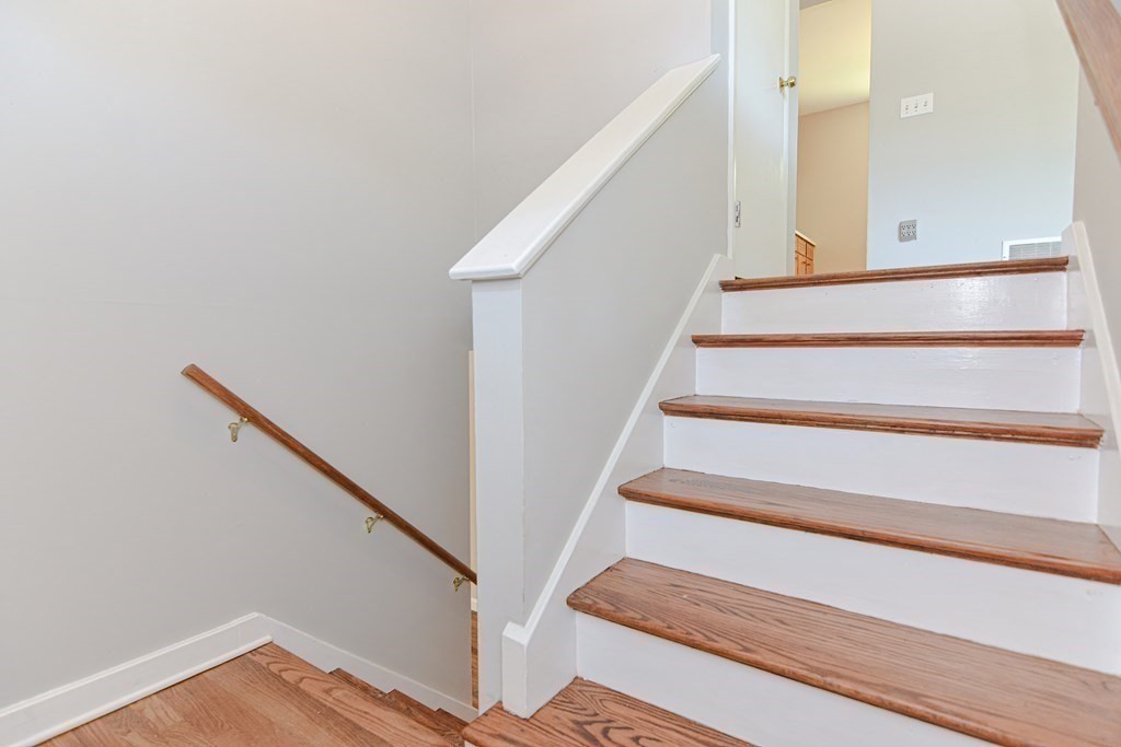 136 Marked Tree Road Holliston, MA 01746 - Photo 22 of 38 Gallery Image 22