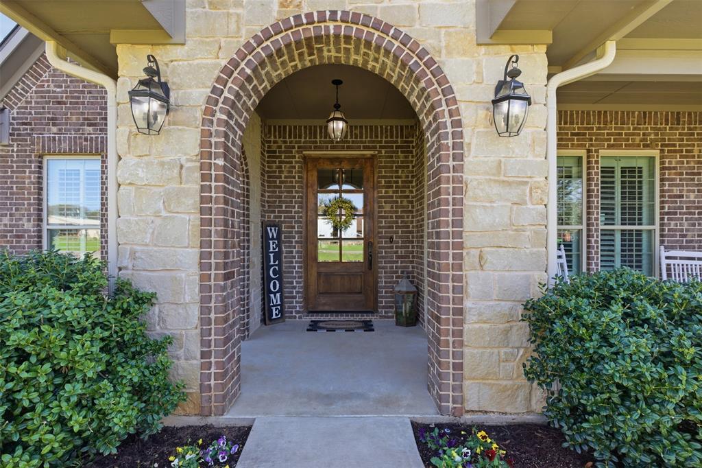 1201 Parkway Lane Pilot Point, TX 76258 - Photo 4 of 40