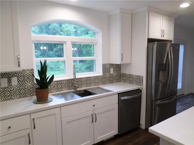 $327,500 | 1310 North 6th Street, Atchison, KS 66002