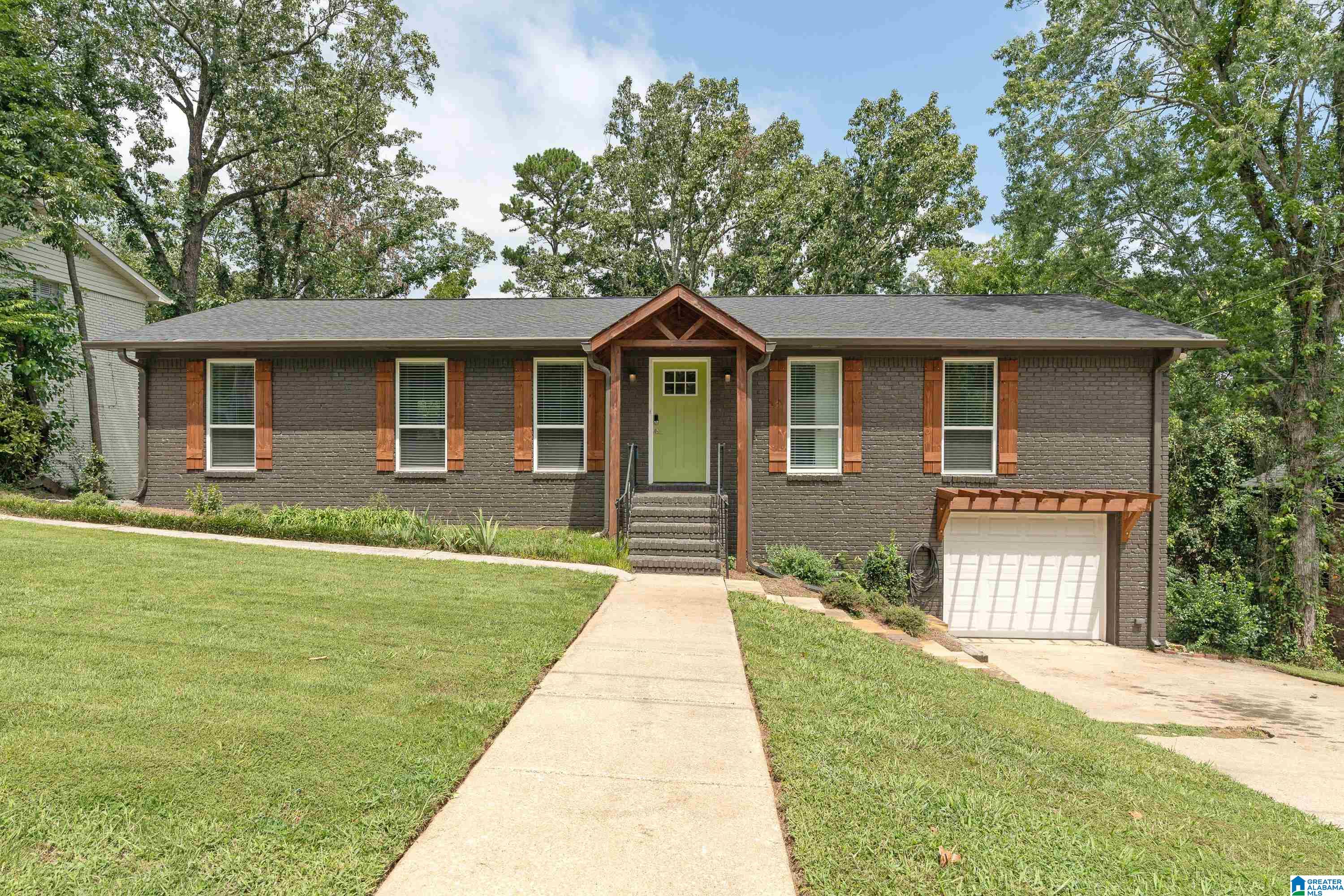 5804 Southhall Road Birmingham, AL 35213 - Photo 1 of 36