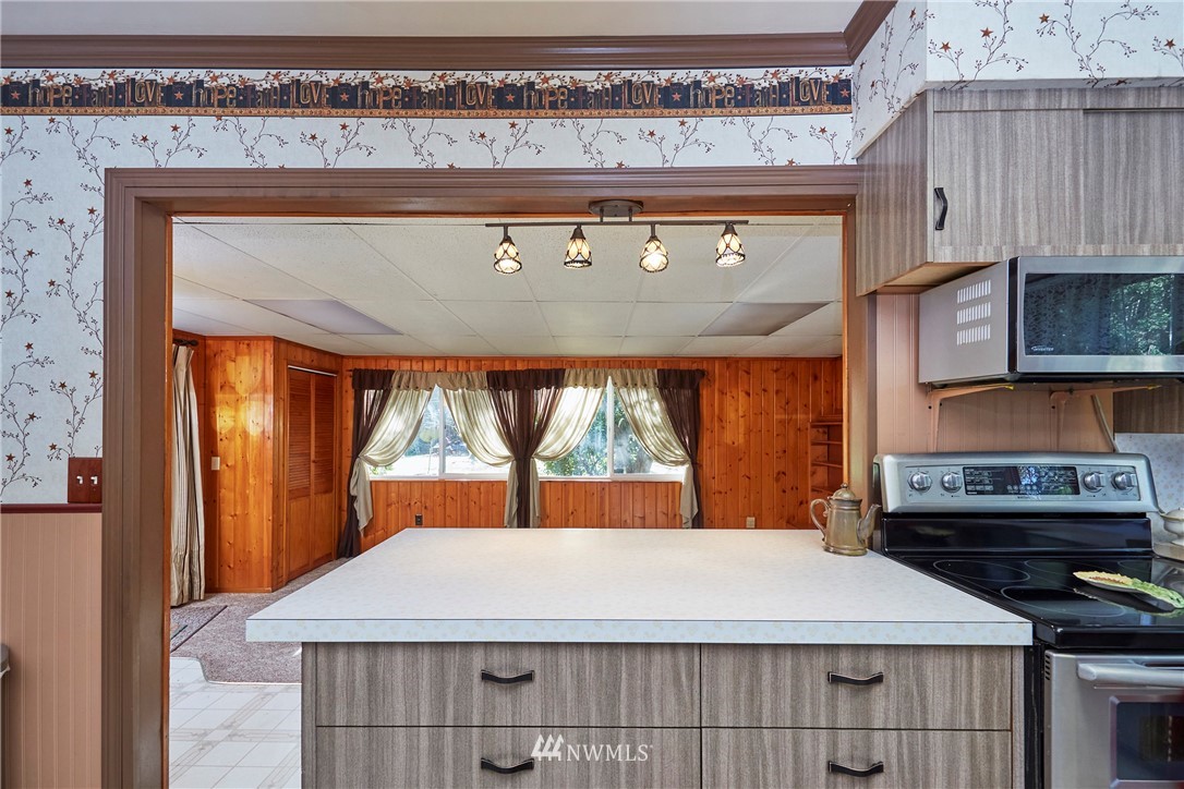 722 Southwest Birch Road Port Orchard, WA 98367 - Photo 14 of 34 Gallery Image 14