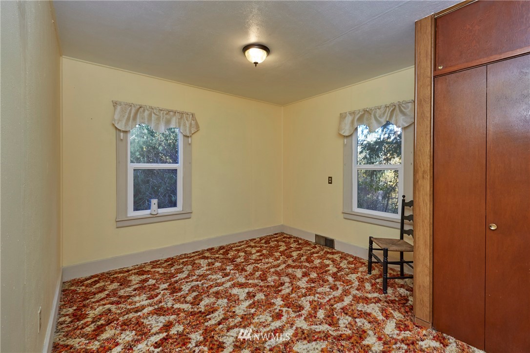 722 Southwest Birch Road Port Orchard, WA 98367 - Photo 18 of 34 Gallery Image 18