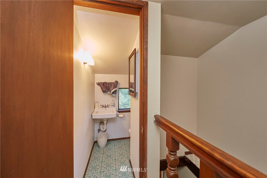 722 Southwest Birch Road Port Orchard, WA 98367 - Photo 21 of 34 Gallery Image 21