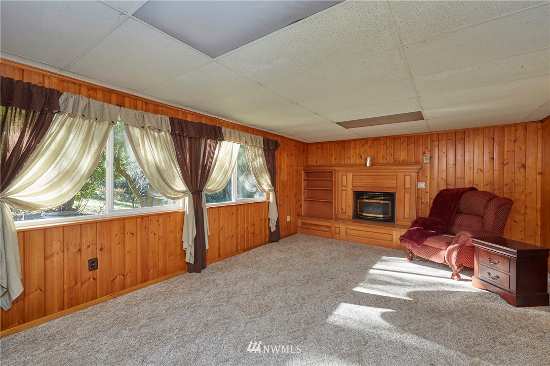 722 Southwest Birch Road Port Orchard, WA 98367 - Photo 9 of 34 Gallery Image 9