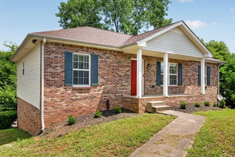 $310,000 | 1009 Monica Drive, Clarksville, TN 37042