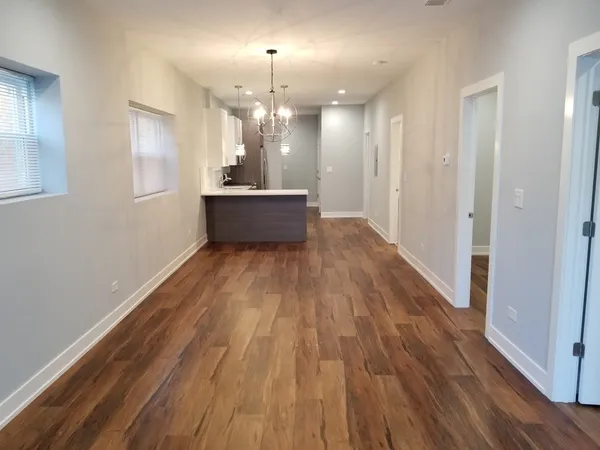 $2,750 | 4851 North Central Avenue, Unit 1E, Chicago, IL 60630