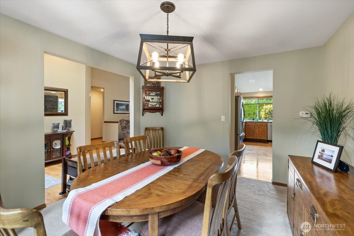 9806 Northeast 197th Street Bothell, WA 98011 - Photo 9 of 39 Gallery Image 9