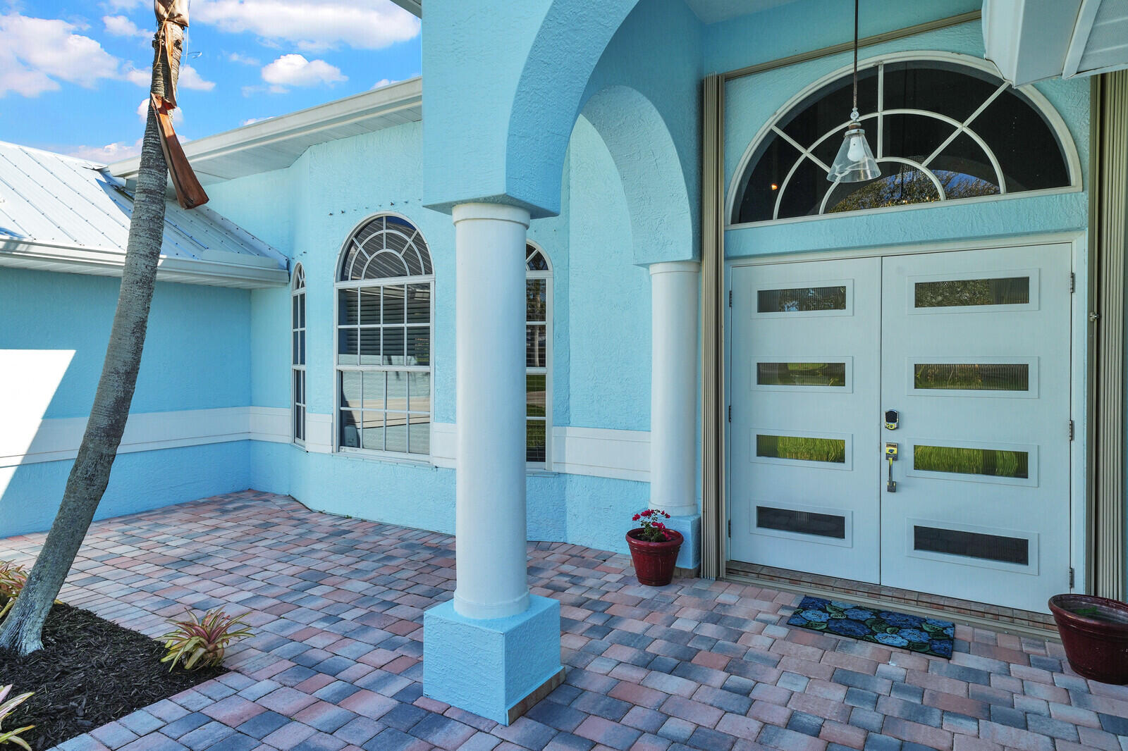 184 Southeast Osprey Ridge Port St. Lucie, FL 34984 - Photo 4 of 73 04_Image_4_mls