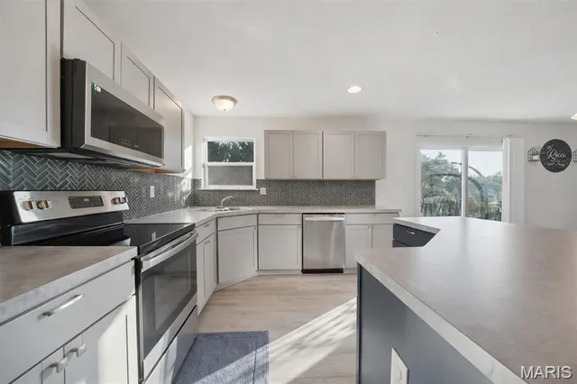 $437,000 | 424 Rock Ridge Road, Wentzville, MO 63385