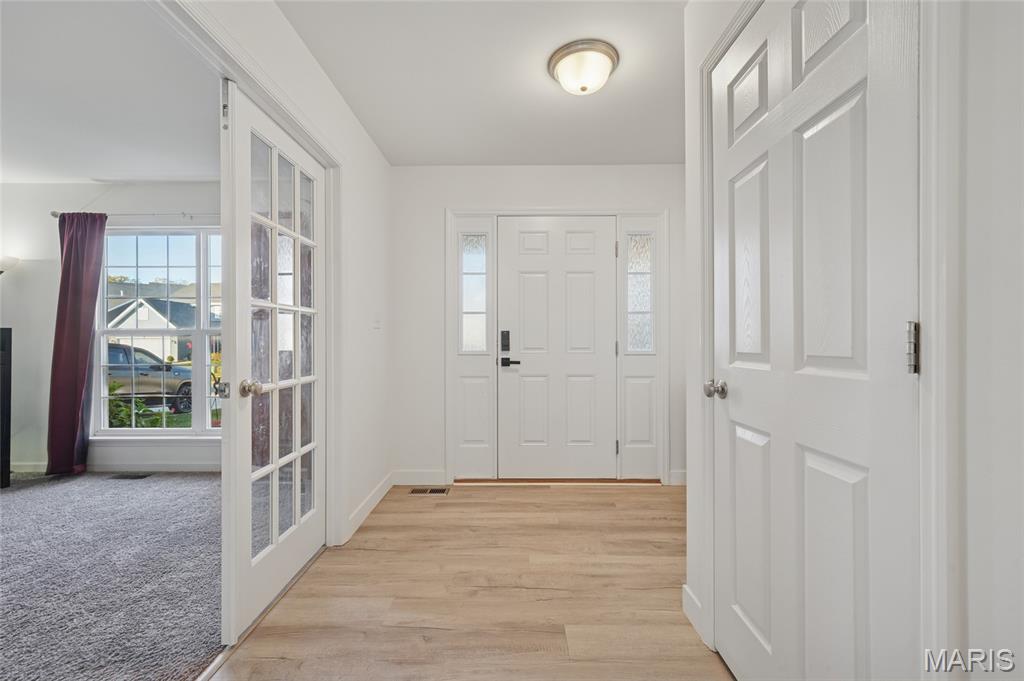 424 Rock Ridge Road Wentzville, MO 63385 - Photo 3 of 32