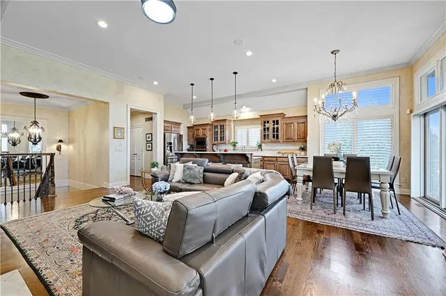 $1,285,000 | 14001 Nicklaus Drive, Overland Park, KS 66223