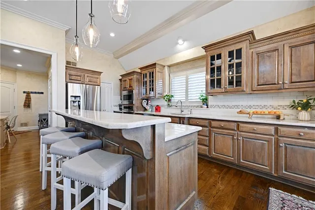 $1,285,000 | 14001 Nicklaus Drive, Overland Park, KS 66223