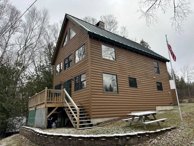 $649,900 | 110 Lakeside Lodges Road, Rangeley, ME 04970