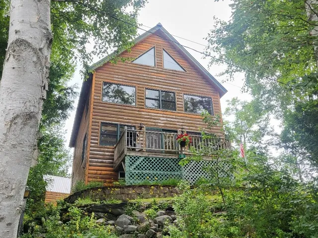 $649,900 | 110 Lakeside Lodges Road, Rangeley, ME 04970