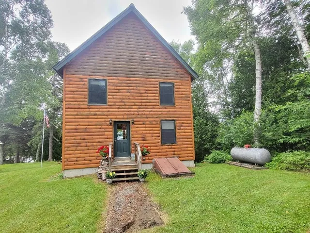 $649,900 | 110 Lakeside Lodges Road, Rangeley, ME 04970