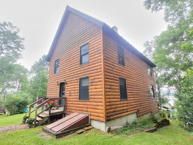 $649,900 | 110 Lakeside Lodges Road, Rangeley, ME 04970