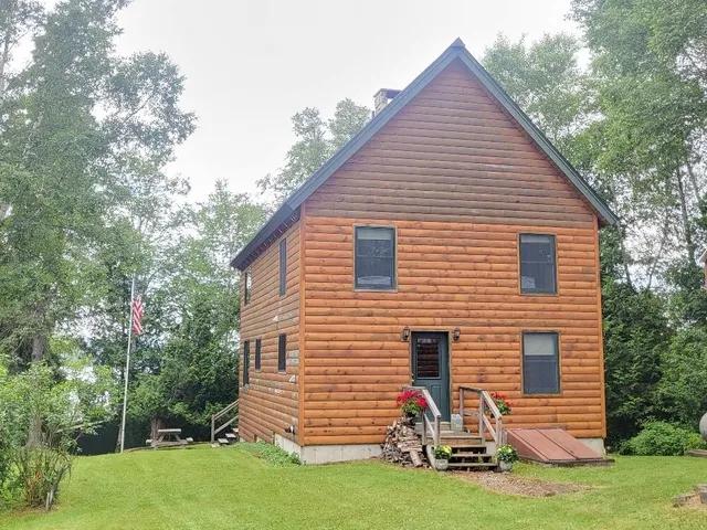 $649,900 | 110 Lakeside Lodges Road, Rangeley, ME 04970