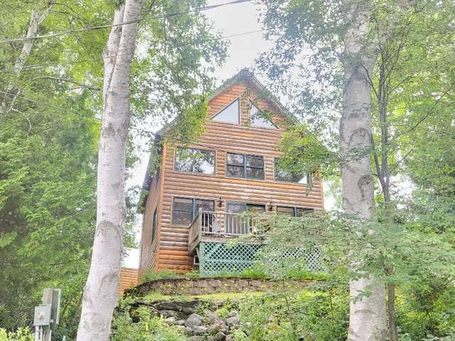 $649,900 | 110 Lakeside Lodges Road, Rangeley, ME 04970