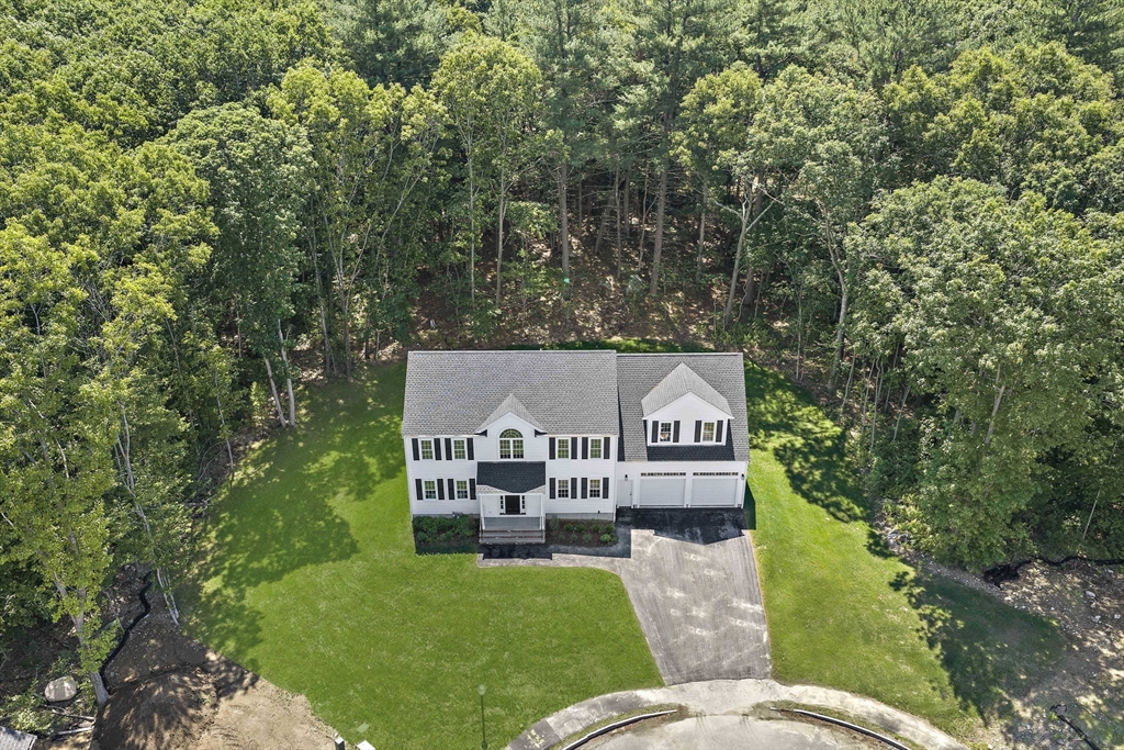 5 Clarendon Holbrook, MA 02343 - Photo 32 of 40