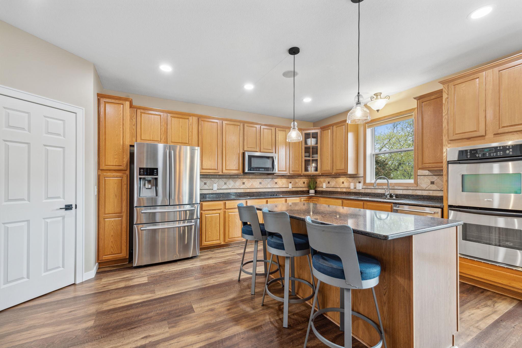 1805 Red Oak Ridge Carver, MN 55315 - Photo 10 of 34 Gallery Image 10