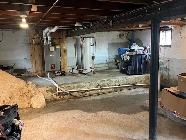 4 Summit Street Waltham, MA 02451 - Photo 17 of 22 a room with gym equipment