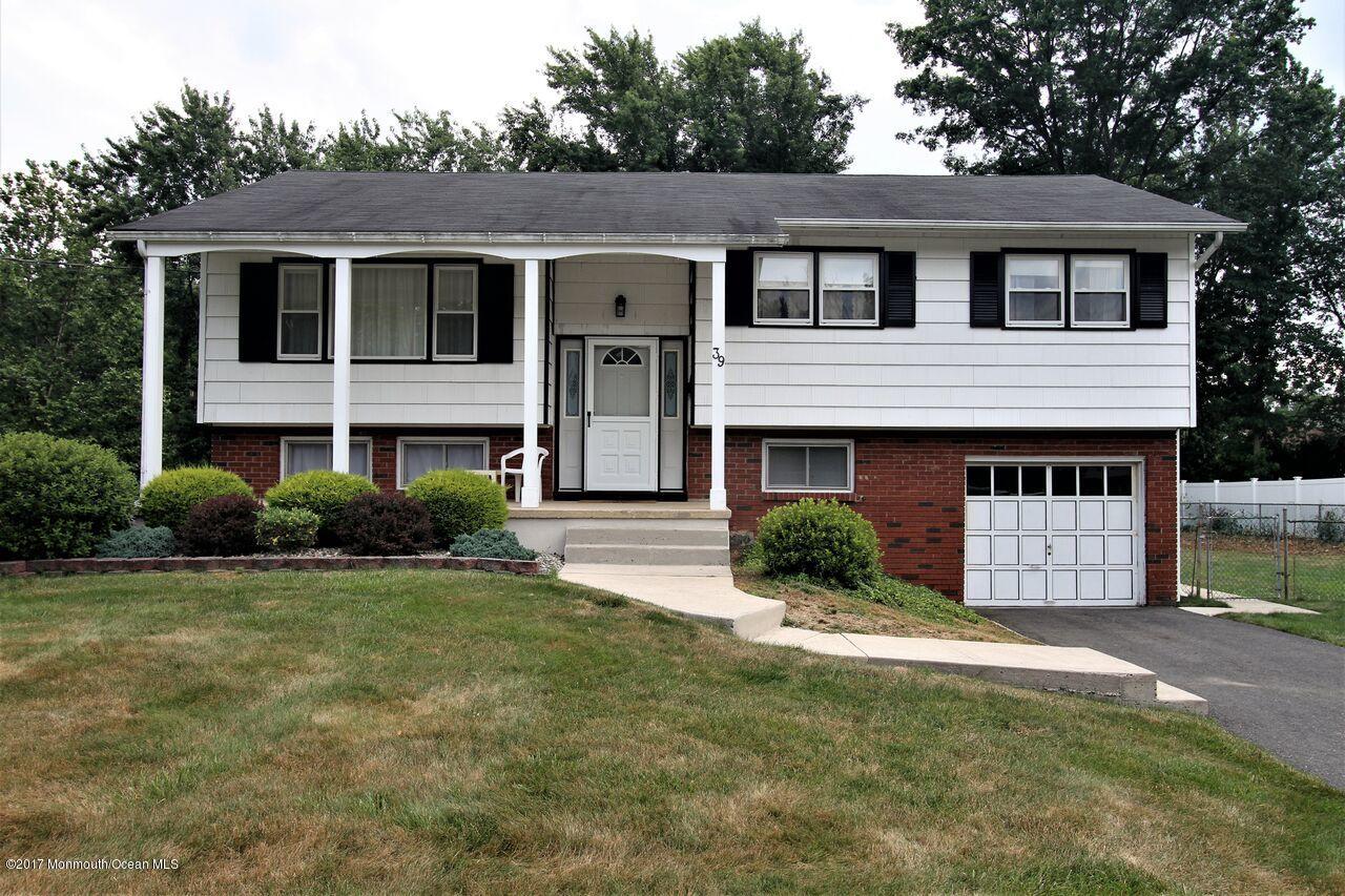 39 Chesapeake Road Manalapan, NJ 07726 - Photo 1 of 26 IMG_0746