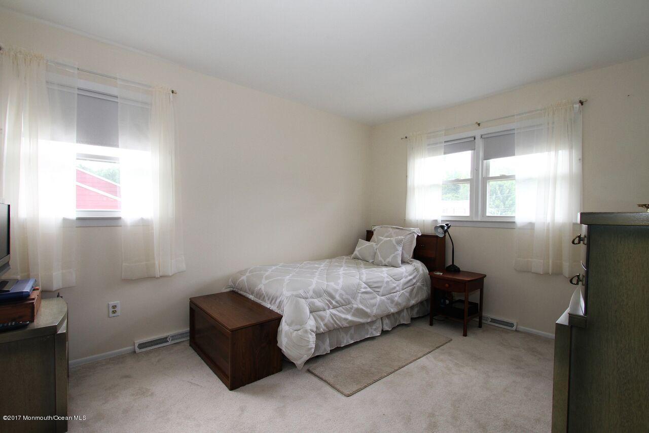 39 Chesapeake Road Manalapan, NJ 07726 - Photo 11 of 26 IMG_0792