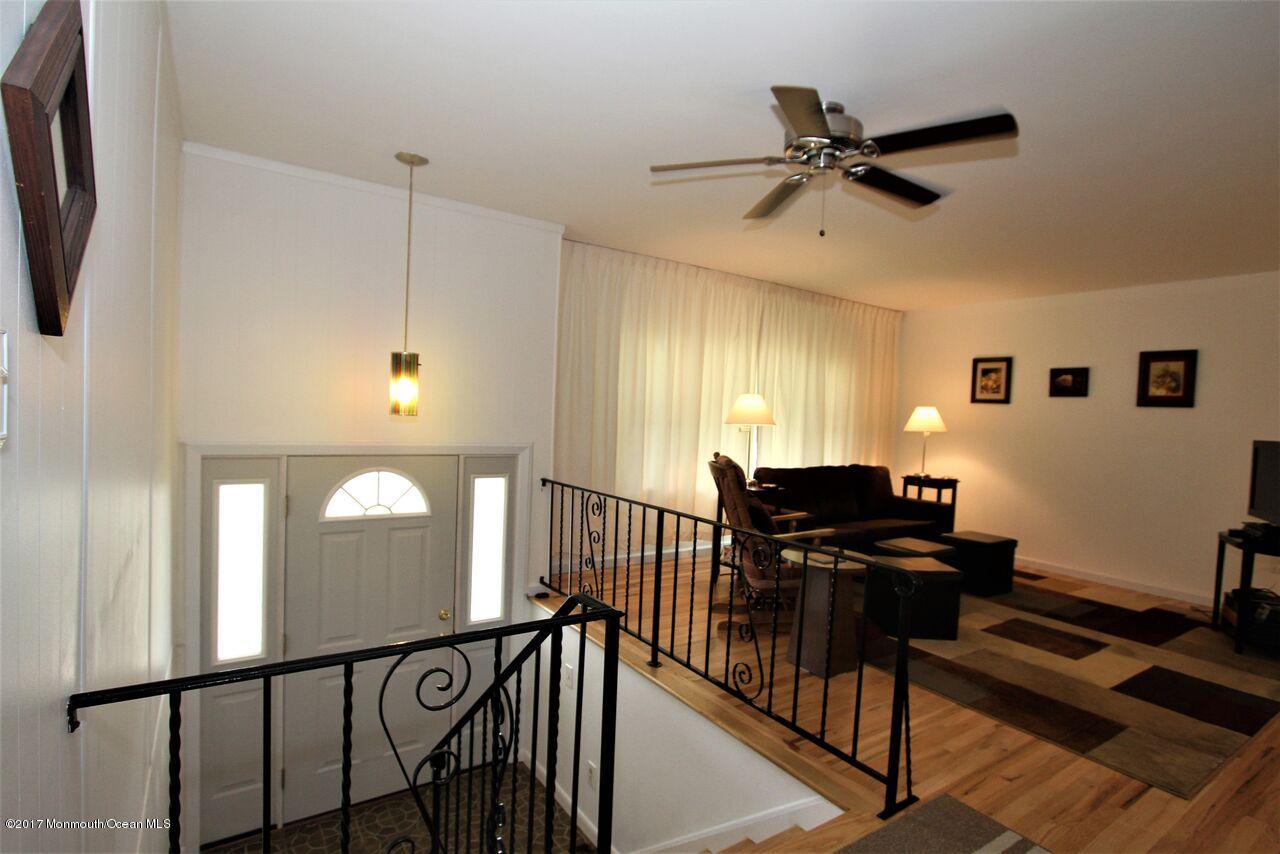 39 Chesapeake Road Manalapan, NJ 07726 - Photo 2 of 26 IMG_0772