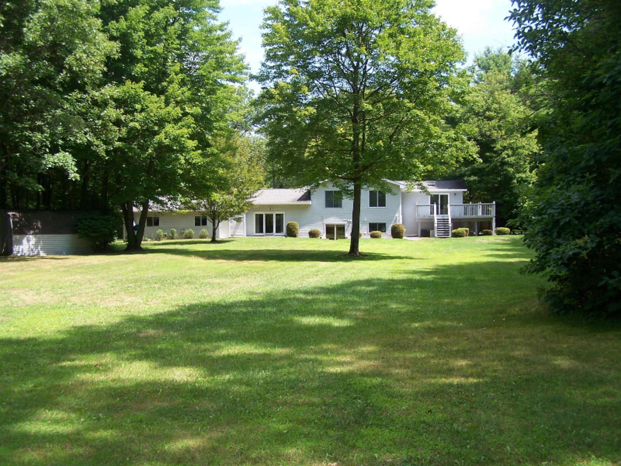 2103 North Peterson Road Muskegon, MI 49445 - Photo 30 of 38 101_0260