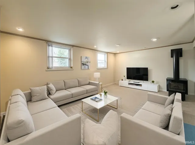 $209,900 | 1213 Maplewood Drive, Kokomo, IN 46902